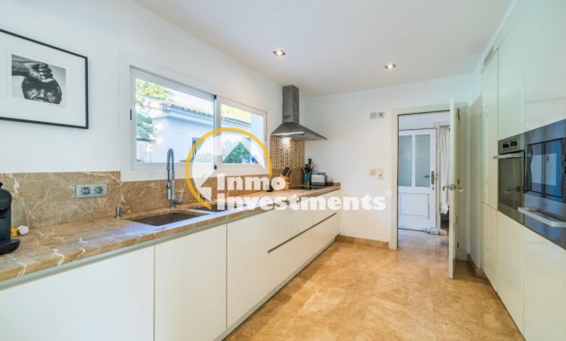 Resale - Villa - Calviá - Mallorca