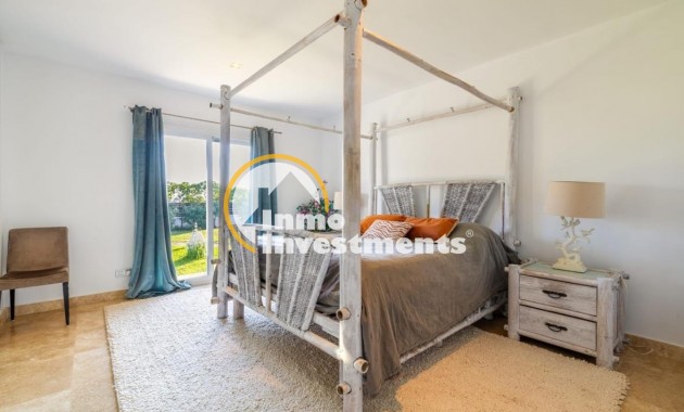 Resale - Villa - Calviá - Mallorca