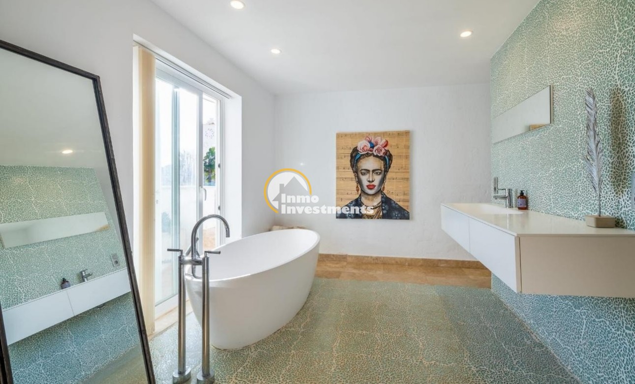 Resale - Villa - Calviá - Mallorca