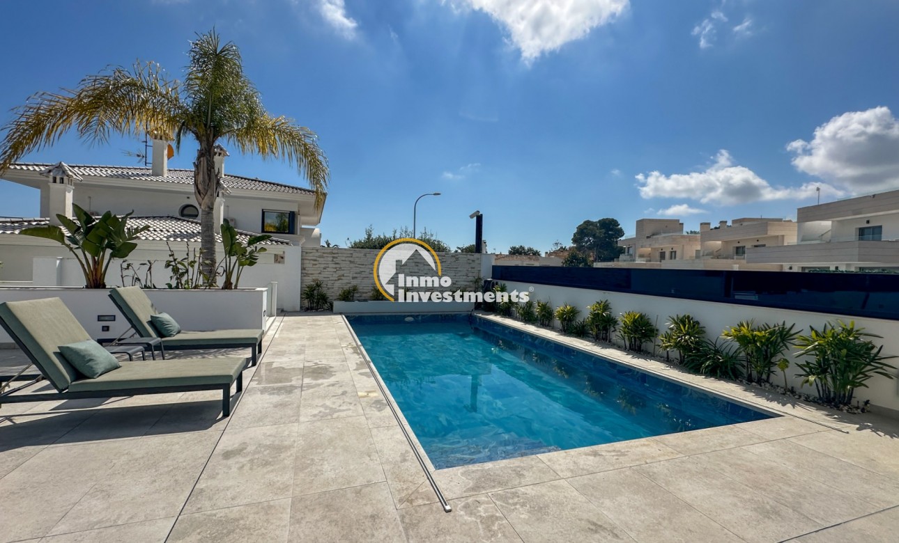 Gebrauchtimmobilien - Villa - Villamartin