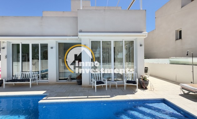 Gebrauchtimmobilien - Villa - Mil Palmeras - Strand