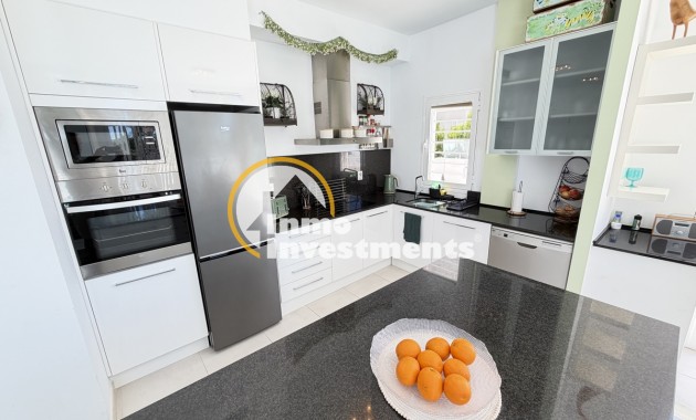 Gebrauchtimmobilien - Villa - Mil Palmeras - Strand