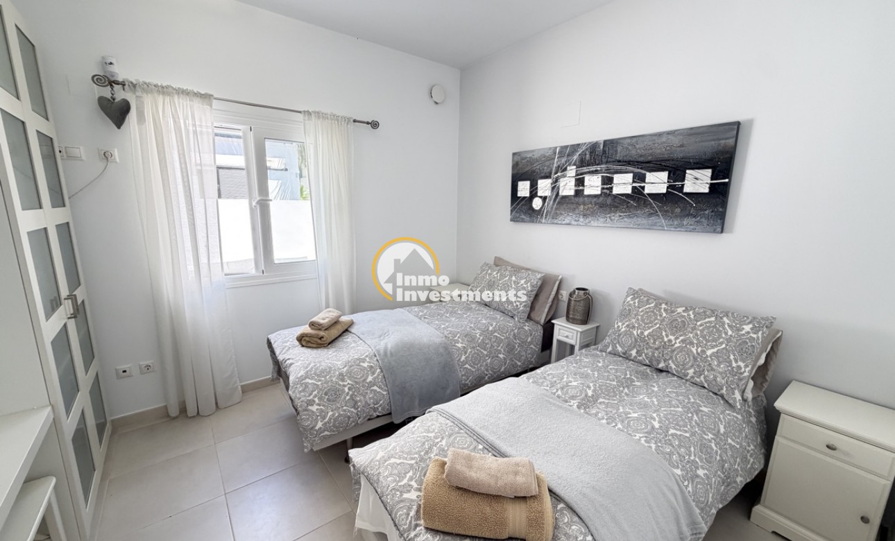 Gebrauchtimmobilien - Villa - Mil Palmeras - Strand