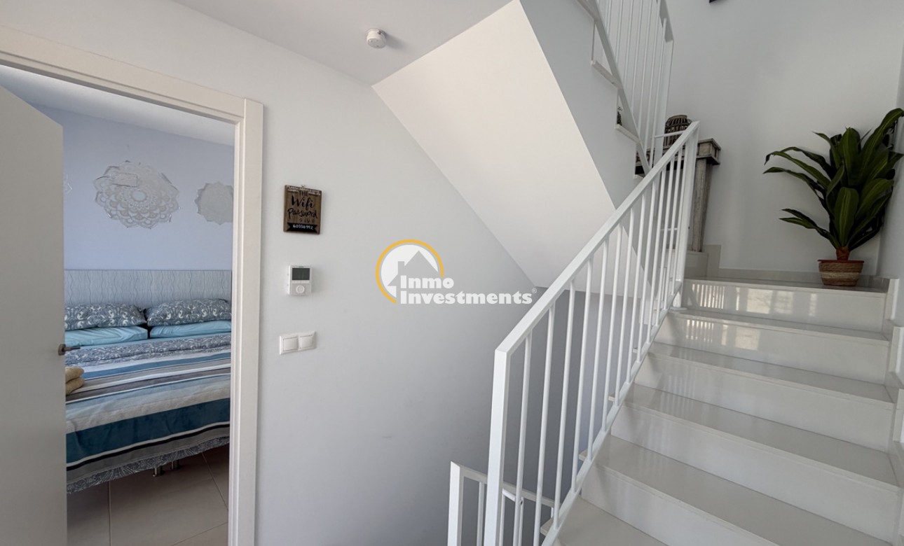 Gebrauchtimmobilien - Villa - Mil Palmeras - Strand