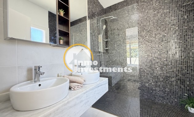 Gebrauchtimmobilien - Villa - Mil Palmeras - Strand