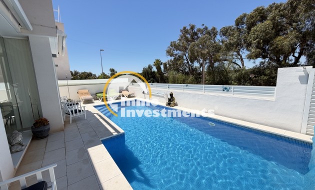 Gebrauchtimmobilien - Villa - Mil Palmeras - Strand