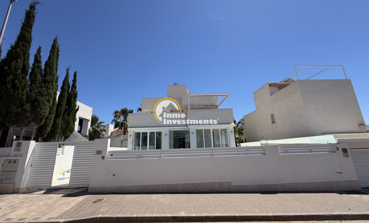 Gebrauchtimmobilien - Villa - Mil Palmeras - Strand