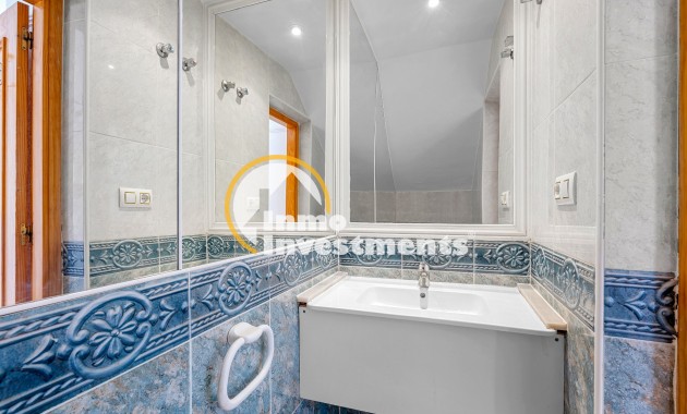 Gebrauchtimmobilien - Reihenhaus - Villamartin - Bosque de las Lomas 