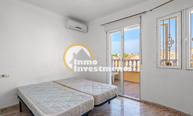 Gebrauchtimmobilien - Reihenhaus - Villamartin - Bosque de las Lomas 