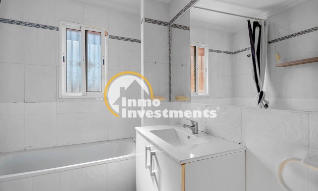 Gebrauchtimmobilien - Reihenhaus - Villamartin - Bosque de las Lomas 