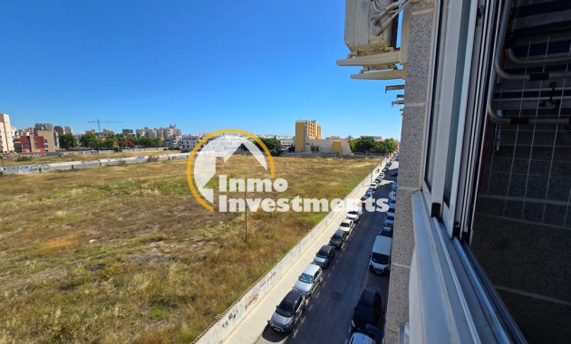 Resale - Apartment - Torrevieja