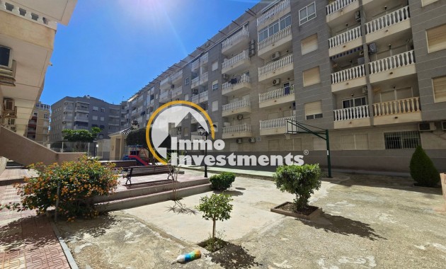 Resale - Apartment - Torrevieja