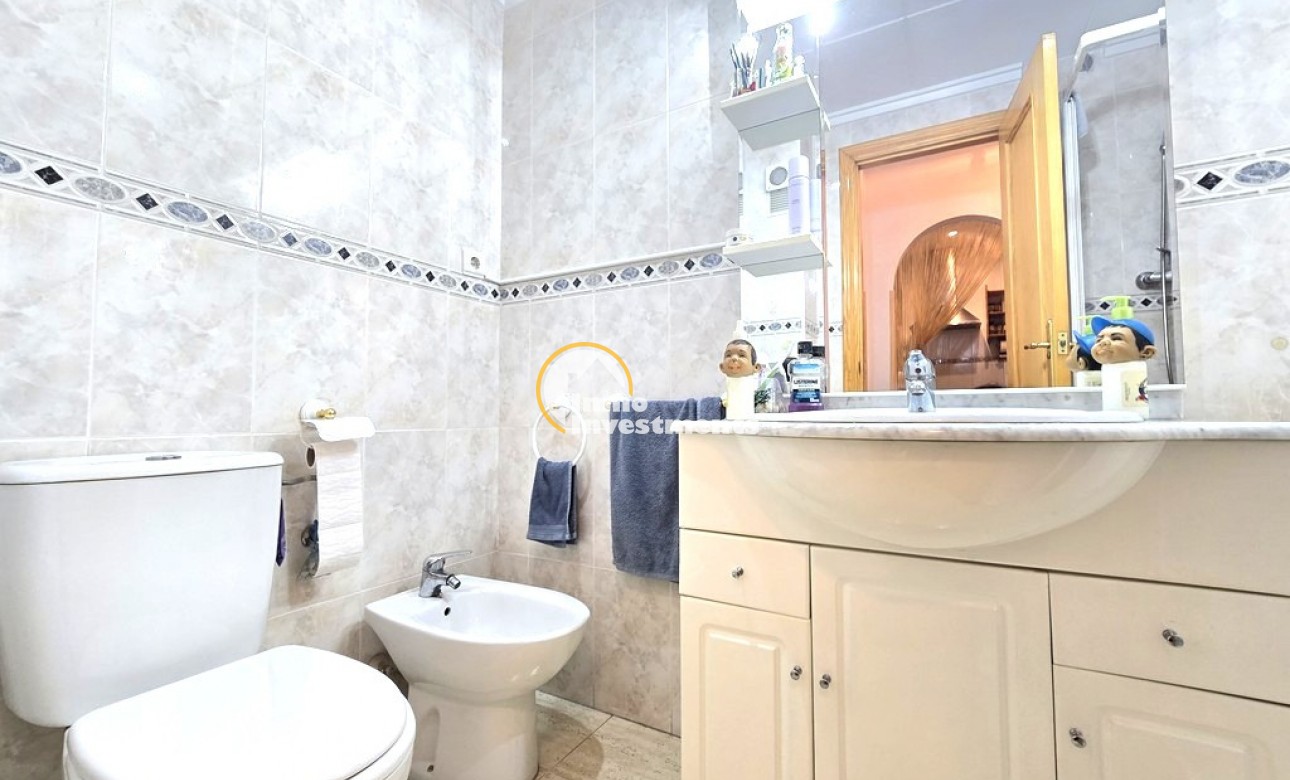 Resale - Apartment - Torrevieja
