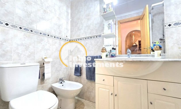 Resale - Apartment - Torrevieja
