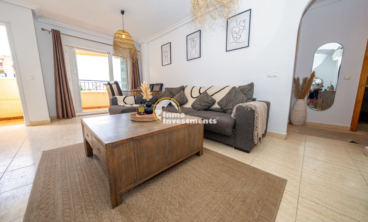 Resale - Apartment - Mil Palmeras - Riomar