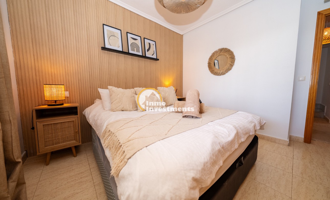 Resale - Apartment - Mil Palmeras - Riomar