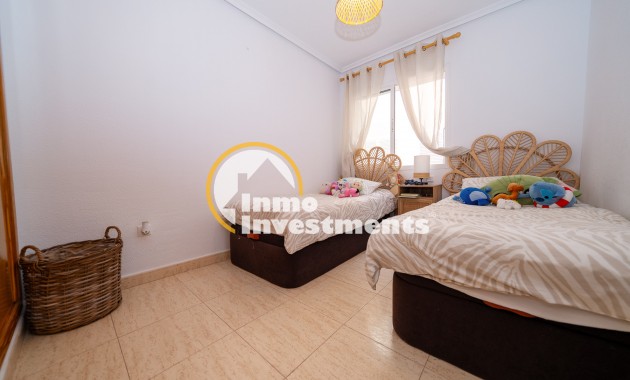 Resale - Apartment - Mil Palmeras - Riomar