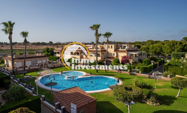 Resale - Apartment - Mil Palmeras - Riomar