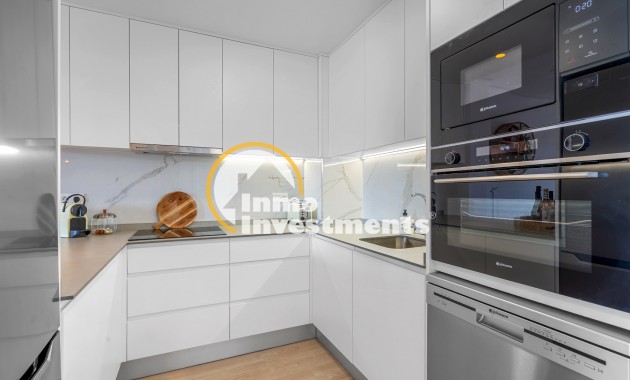 Resale - Penthouse - Los Altos