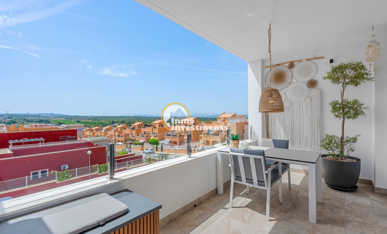 Resale - Penthouse - Los Altos