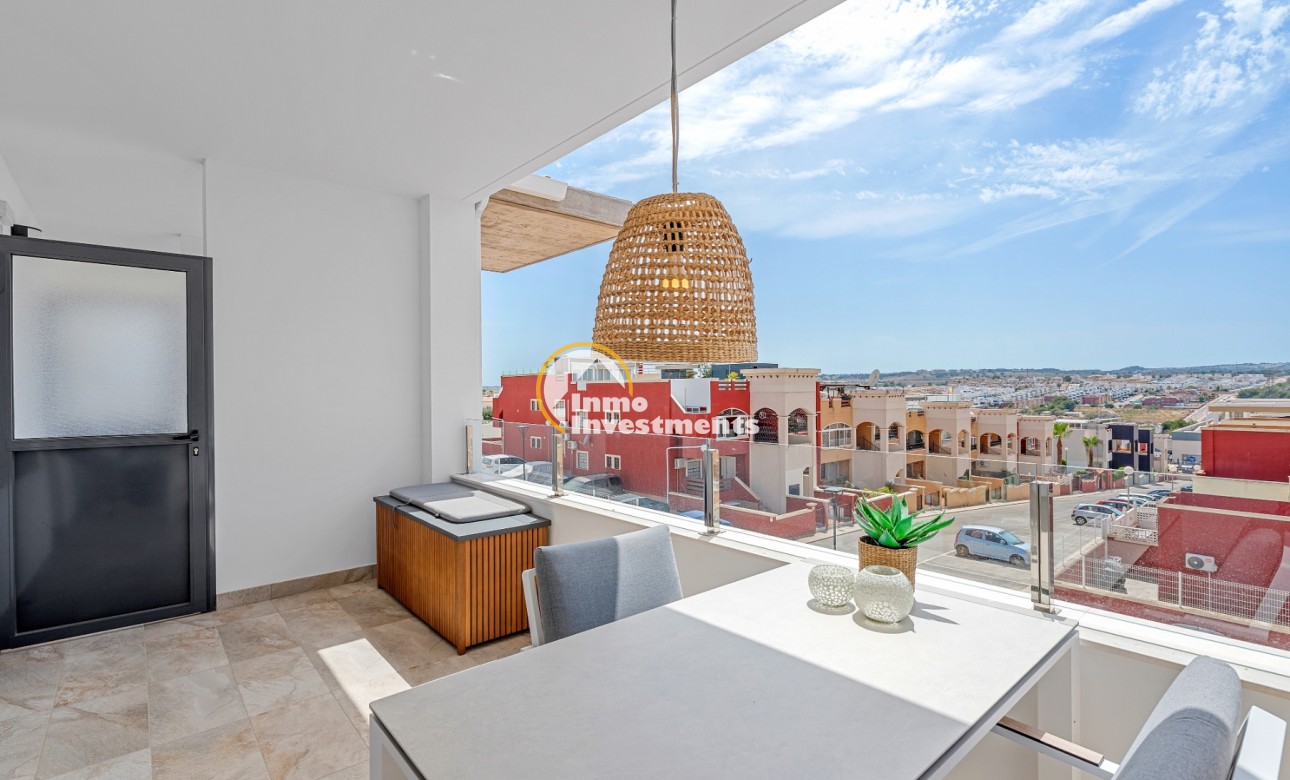 Resale - Penthouse - Los Altos