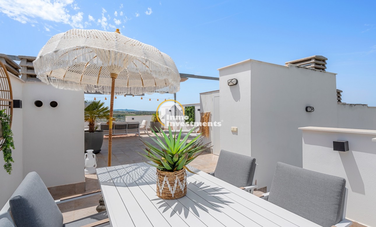 Resale - Penthouse - Los Altos