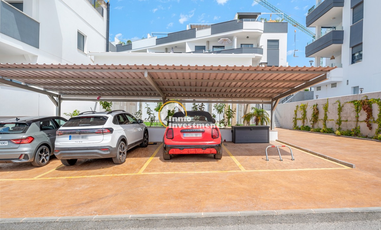 Resale - Penthouse - Los Altos
