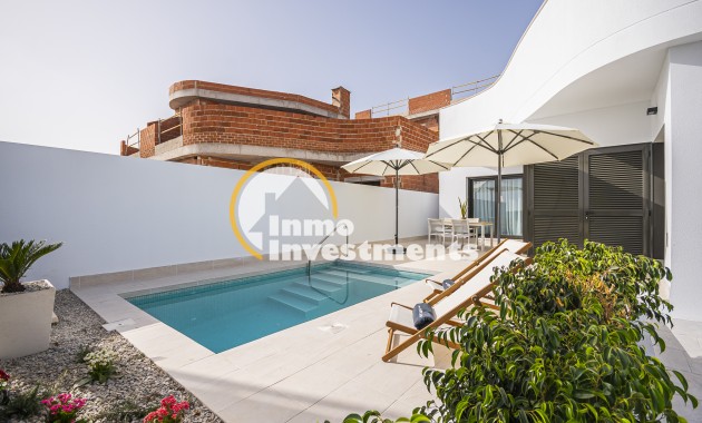 Obra nueva - Chalet adosado - Torrevieja