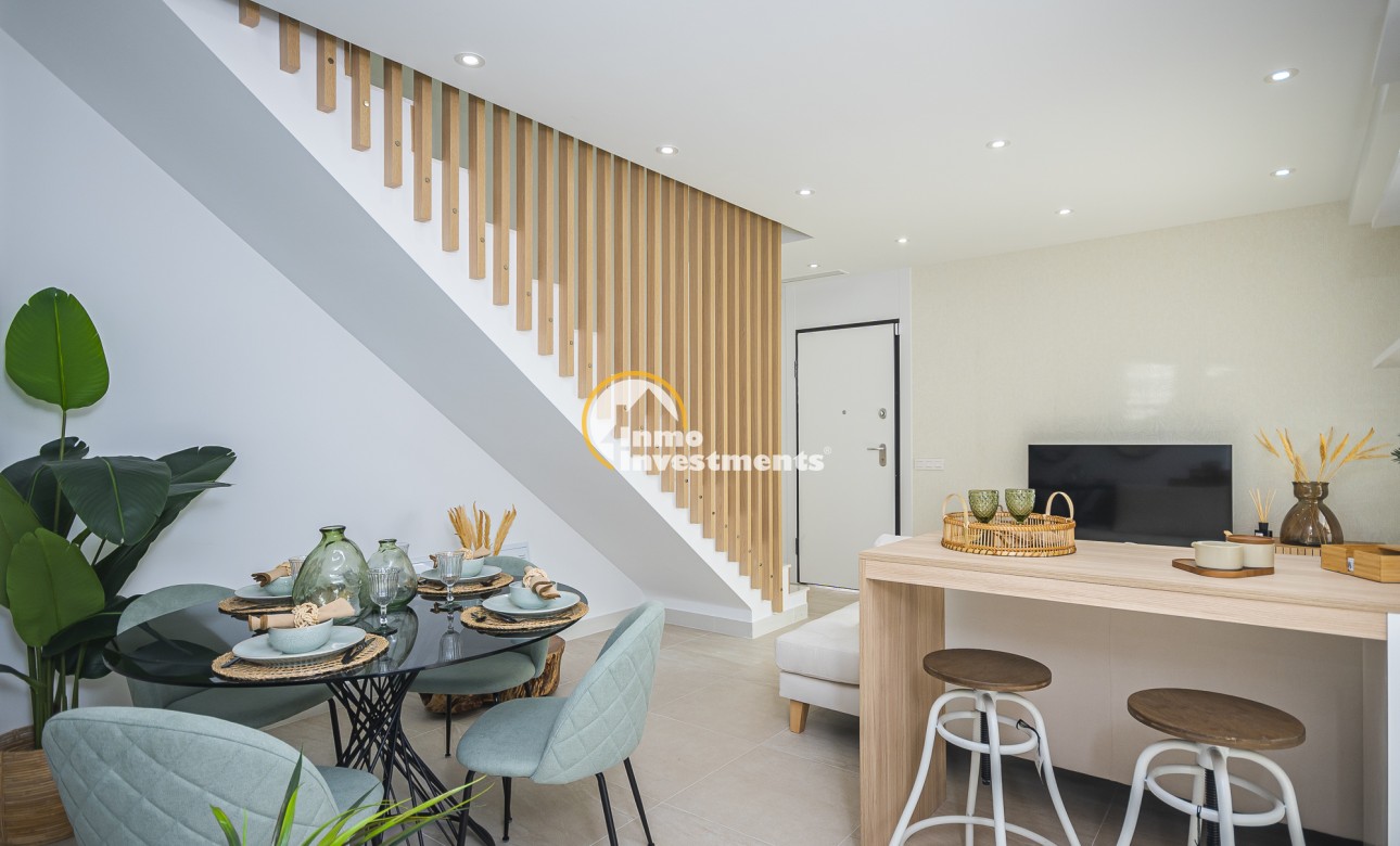 Obra nueva - Chalet adosado - Torrevieja