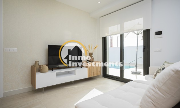 Obra nueva - Chalet adosado - Torrevieja