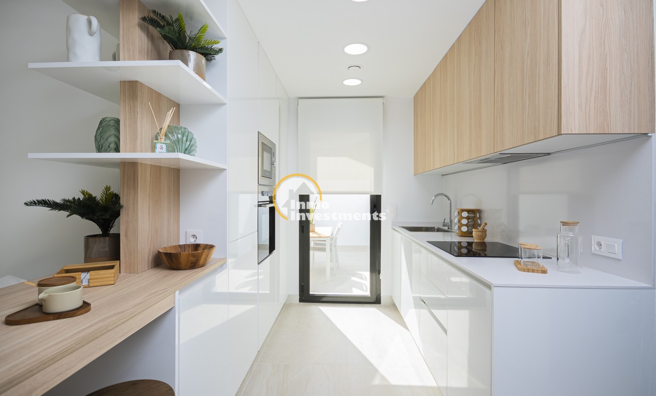 Obra nueva - Chalet adosado - Torrevieja
