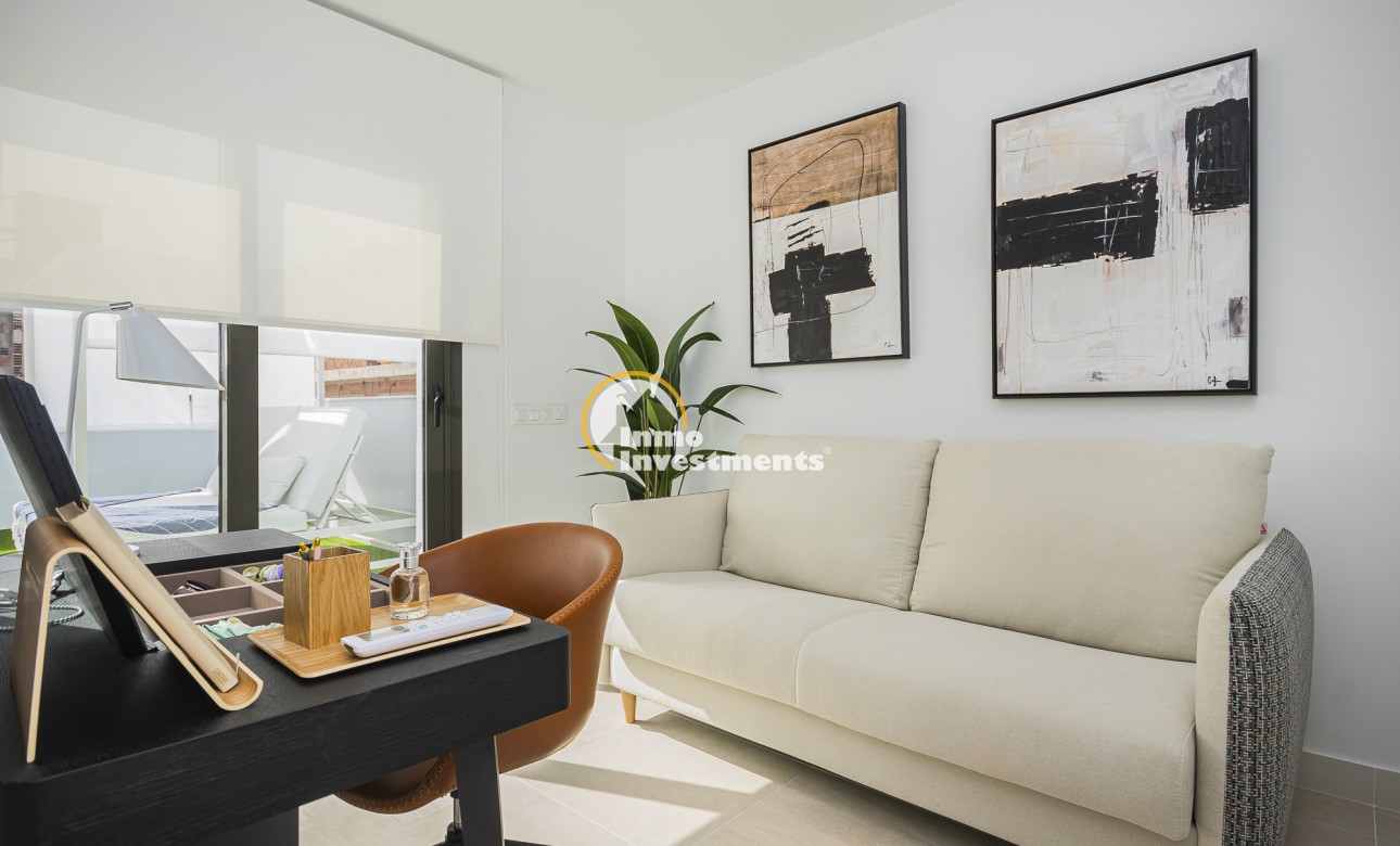Obra nueva - Chalet adosado - Torrevieja