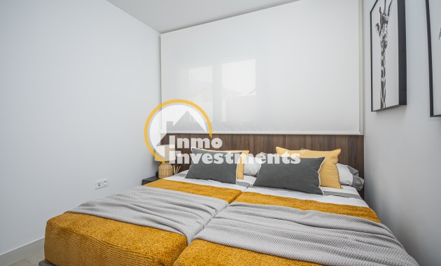 Obra nueva - Chalet adosado - Torrevieja