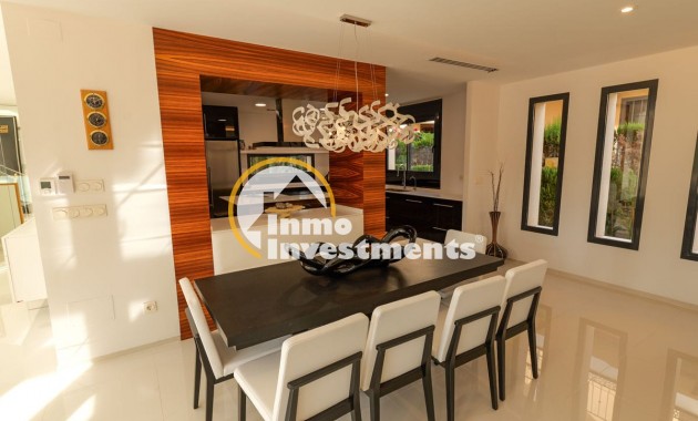 Obra nueva - Chalet independiente - Torrevieja