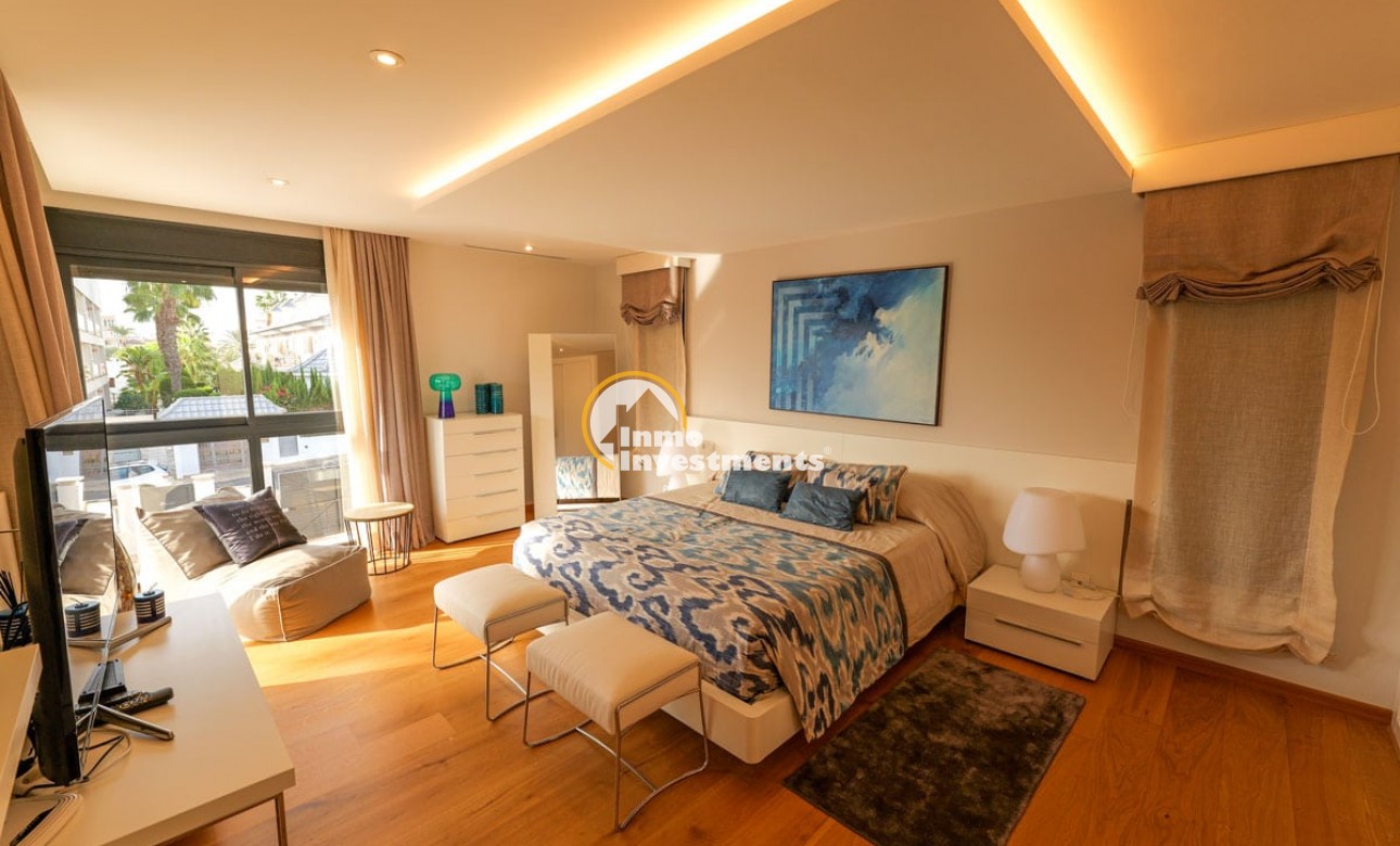 Obra nueva - Chalet independiente - Torrevieja