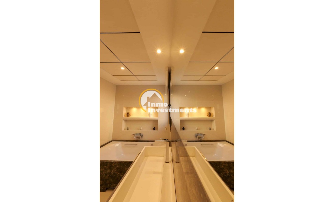 Obra nueva - Chalet independiente - Torrevieja