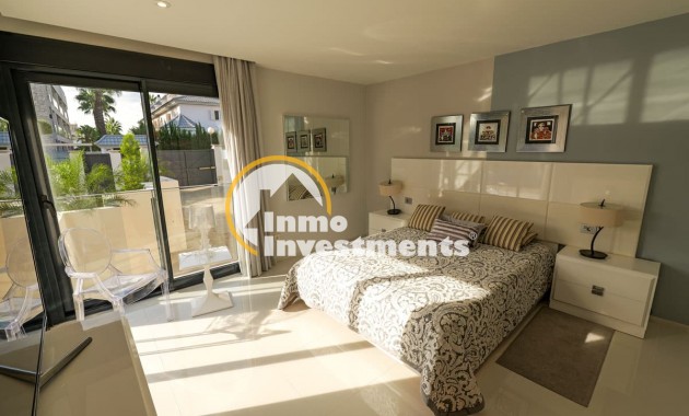 Obra nueva - Chalet independiente - Torrevieja
