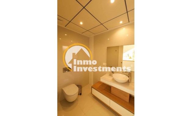 Obra nueva - Chalet independiente - Torrevieja
