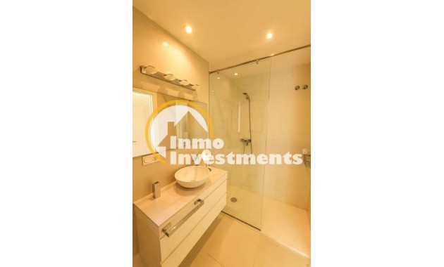 Obra nueva - Chalet independiente - Torrevieja