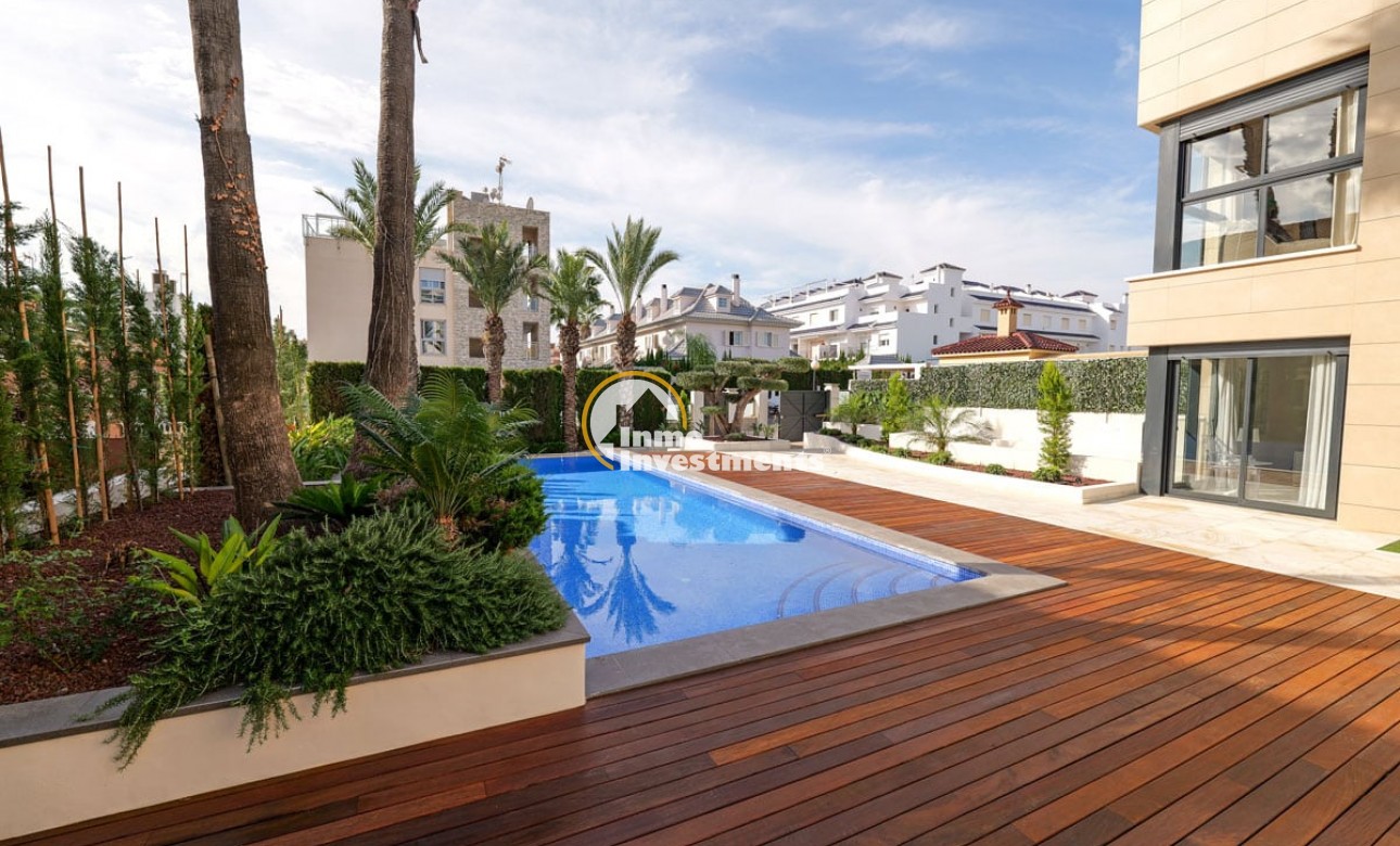 Obra nueva - Chalet independiente - Torrevieja