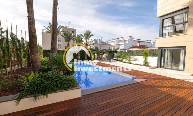 Obra nueva - Chalet independiente - Torrevieja