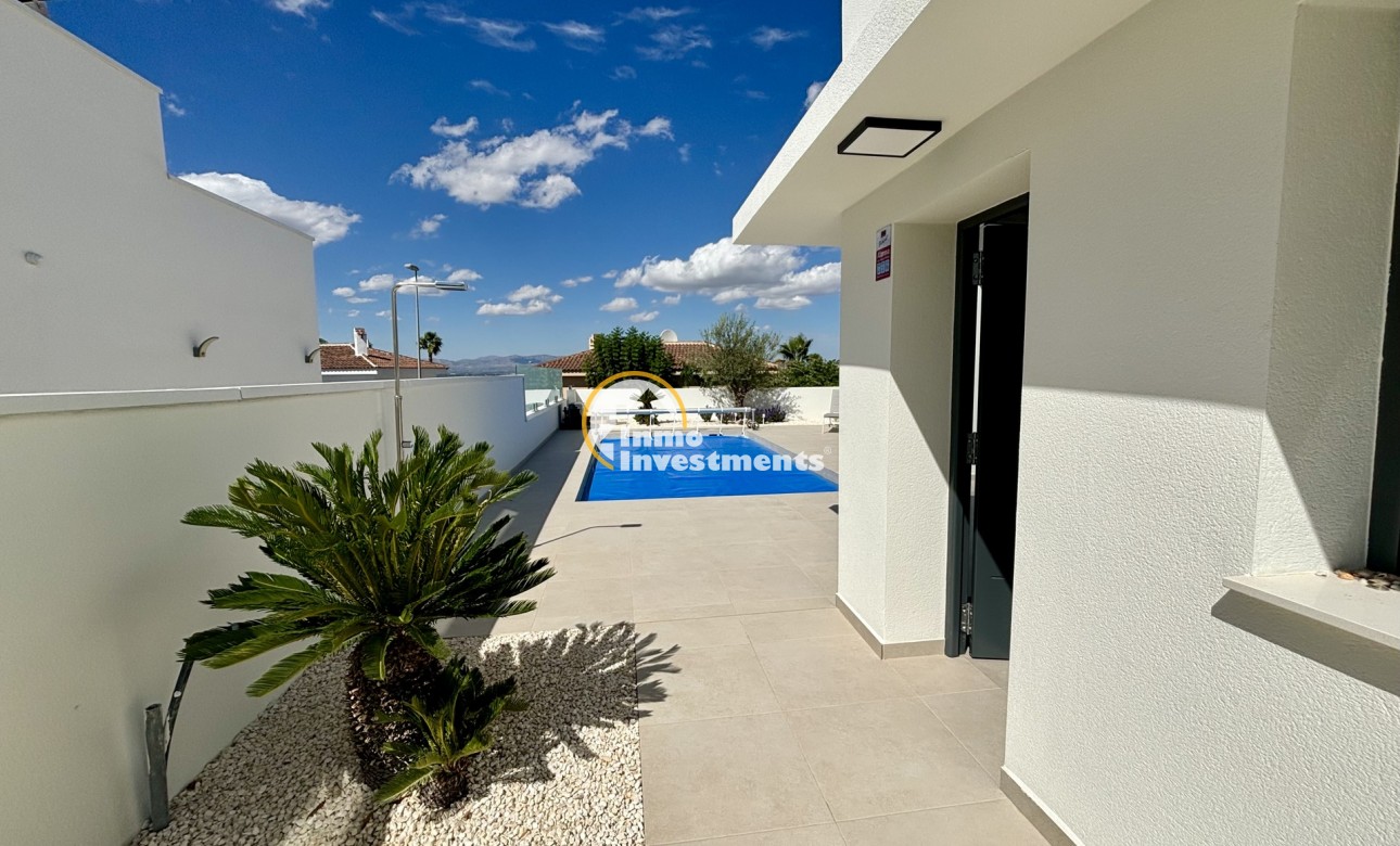 Obra nueva - Chalet independiente - Benijofar
