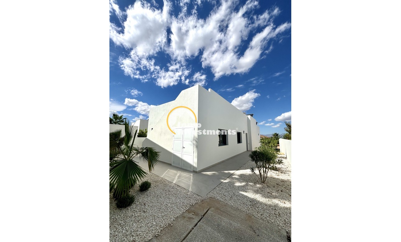 Obra nueva - Chalet independiente - Benijofar