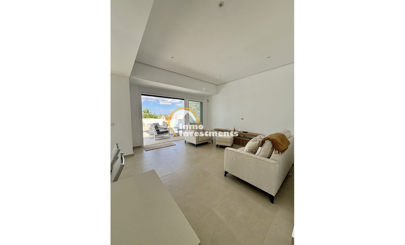 Obra nueva - Chalet independiente - Benijofar