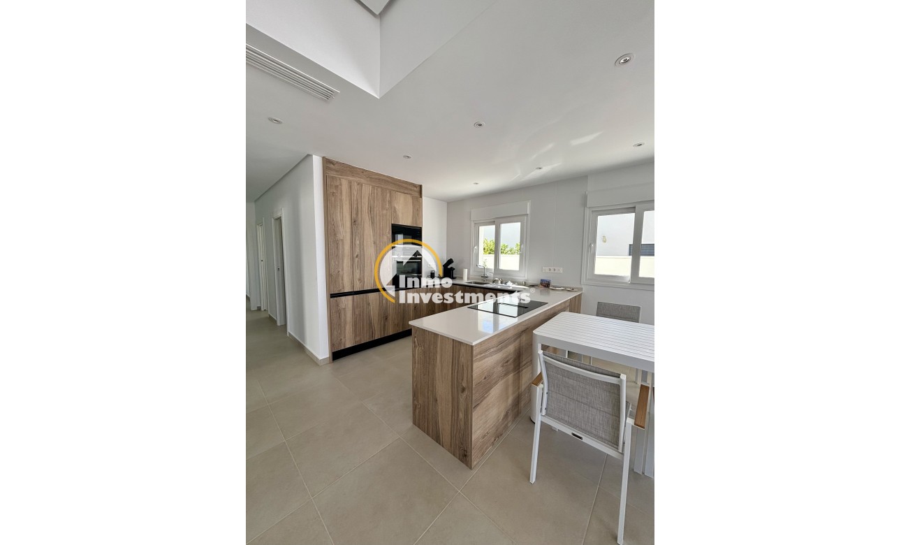 Obra nueva - Chalet independiente - Benijofar