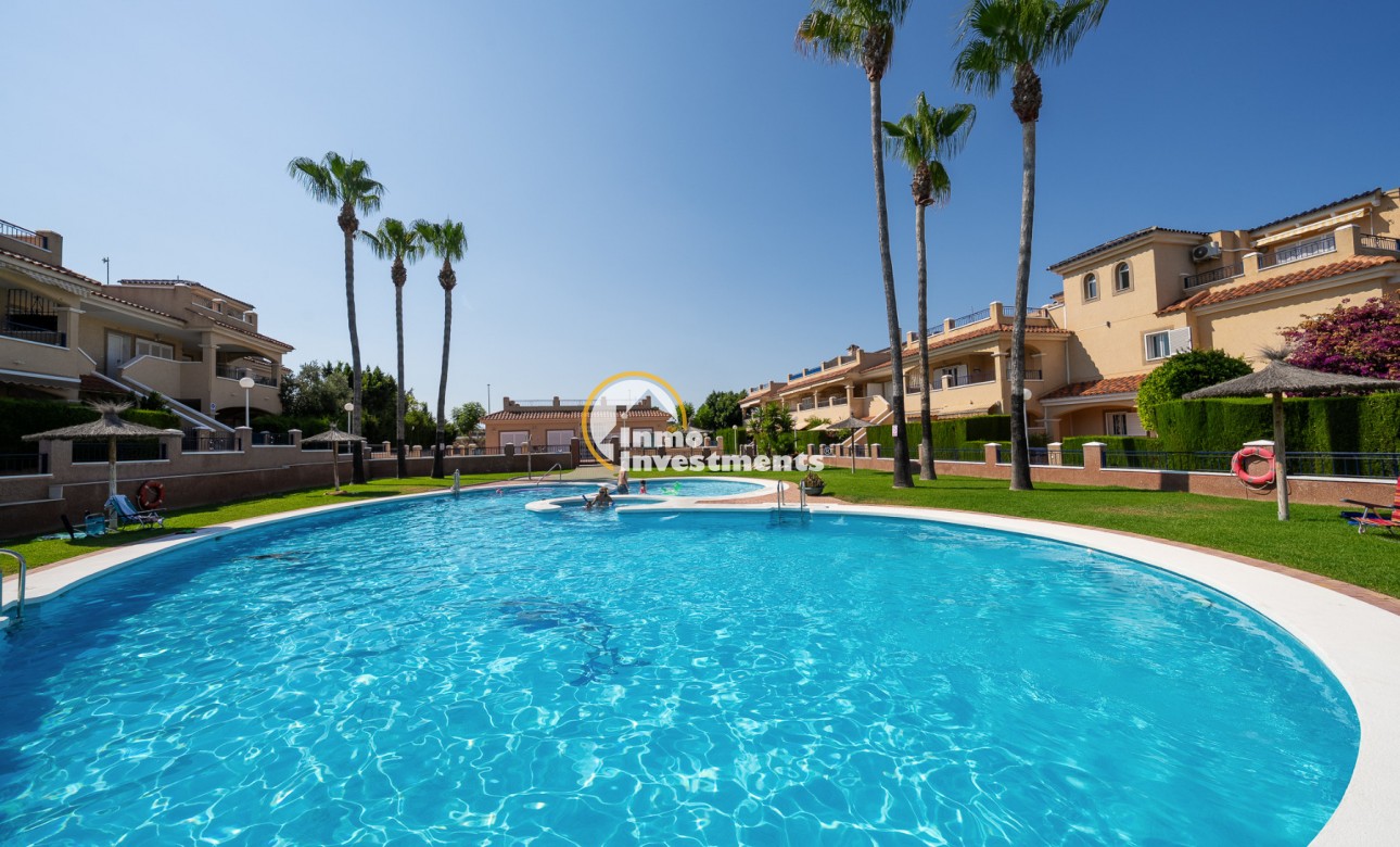 Resale - Apartment - Mil Palmeras - Riomar