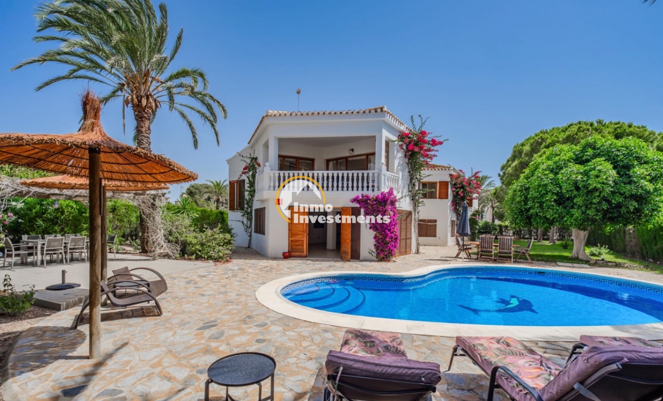 Gebrauchtimmobilien - Villa - Cabo Roig - Strandseite