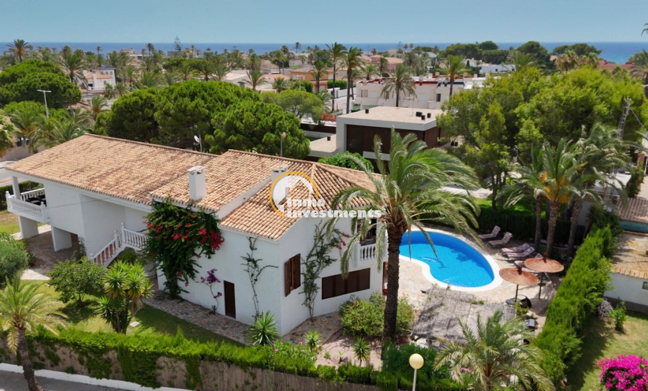 Gebrauchtimmobilien - Villa - Cabo Roig - Strandseite