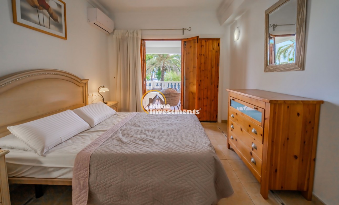 Gebrauchtimmobilien - Villa - Cabo Roig - Strandseite