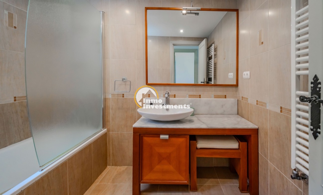 Gebrauchtimmobilien - Villa - Cabo Roig - Strandseite